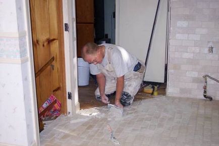 Cum să reparați podeaua în baie cu propriile mâini