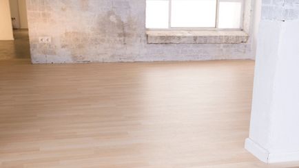 Hogyan lehet eltávolítani karcolások a padlón és a bútorok fából