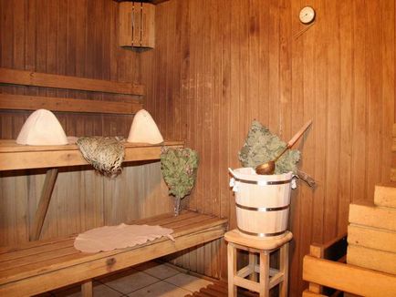 Cum să crească ciupercile de stridii într-o cabană pe busteni și pietre