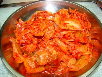 Varza în coreeană, murături, marinată (rețetă clasică de gătit rapidă) și altele