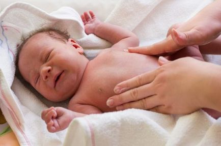 Кольки і газики у новонароджених лікування