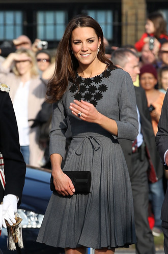 Королівський дрес-код улюблені сумки герцогині кембріджської, marie claire