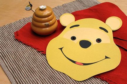 Winnie the Pooh Suit cu masca ta de maini
