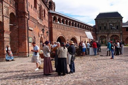 Крутицький подвір'я в Москві