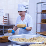 Cumpărați tortul ieftin, comandați prăjituri delicioase gata preparate în Krasnodar, Rostov-on-Don, Maikop