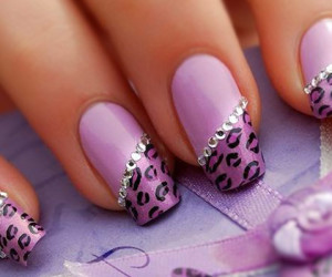 Leopard Manicure - tehnica de performanță