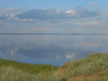 Micul lac de primăvară sănătate și relaxare