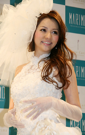 Модні японські весільні сукні
