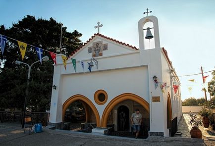 Mănăstirile și templele din Rhodos