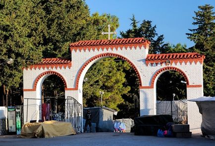 Mănăstirile și templele din Rhodos