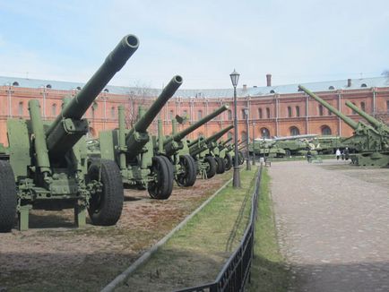 Tüzérségi Múzeum, St. Petersburg, Oroszország leírás, fényképek, amely a térképen, hogyan juthat (Oroszország) Tüzérségi Múzeum, St. Petersburg, Oroszország leírás, fényképek, amely a térképen, hogyan juthat