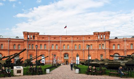 Музей артилерії, військової техніки в Санкт-Петербурзі