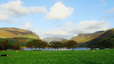 Welsh National Park - snowdonia, salut, london