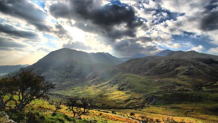 Welsh National Park - snowdonia, salut, london