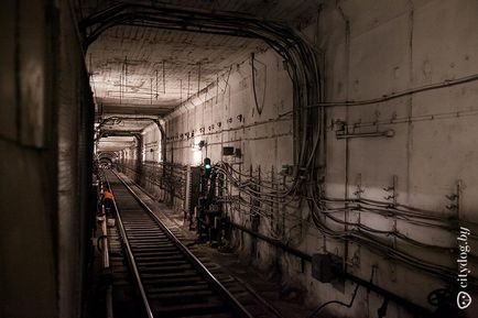 Нічний репортаж як працює зв'язок в мінському метро, ​​журнал про Мінську