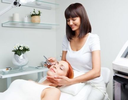Aveți nevoie de curățare cu ultrasunete a feței?
