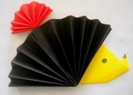 Origami arici pentru copii