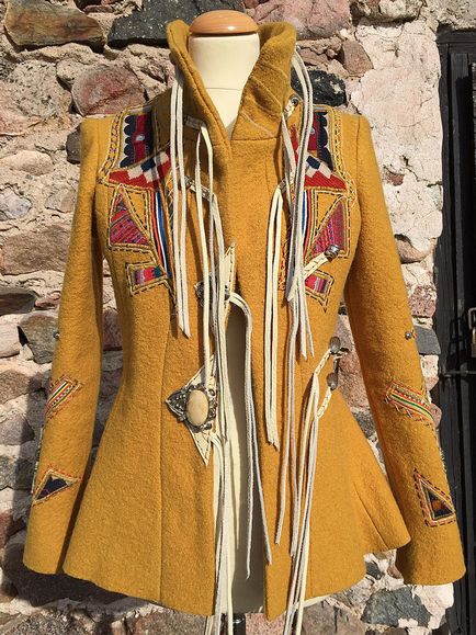 Полювання за красою пальто з декоративною вишивкою і цікавими варіантами обробки - ярмарок