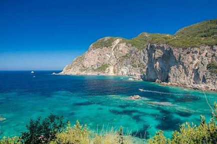 Paleokastritsa pe Corfu