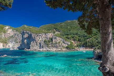 Paleokastritsa pe Corfu