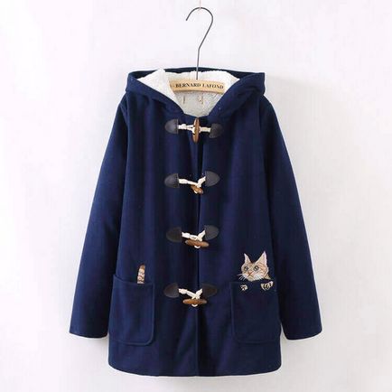 Coat cu broderie