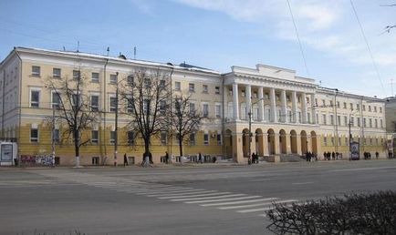 Площа Мініна і Пожарського в Нижньому Новгороді