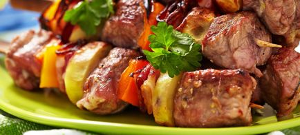 De ce bărbații gătesc kebab shish mai bine decât femeile, Shashlik vesel 1