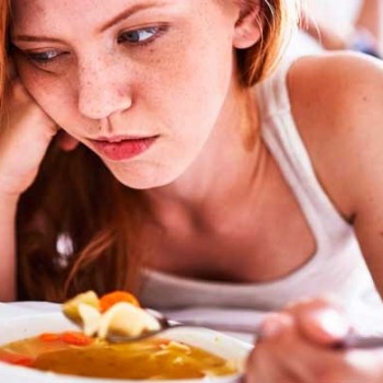 Чому після їжі паморочиться голова - причини запаморочення
