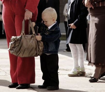 De ce copilul fură motivele și cum să se ocupe de el