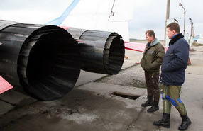 Zboruri pe luptător MiG-29 în stația de stratosferă