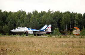 Zboruri pe luptător MiG-29 în stația de stratosferă