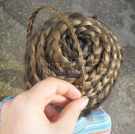 Hairstyle melc, instrucțiuni pas cu pas cu fotografie