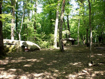 Cascadele de la Pshad, dolmenii și săriturile neașteptate