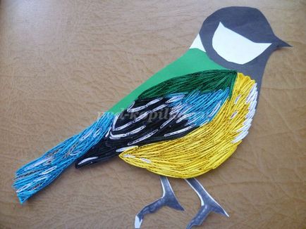 Пташка синичка в техніці квілінг для дітей