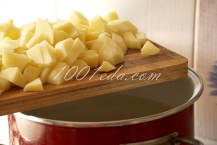 Рецепт тушкованого картоплі зі свининою і кабачком - швидкий обід і вечерю від 1001 їжа