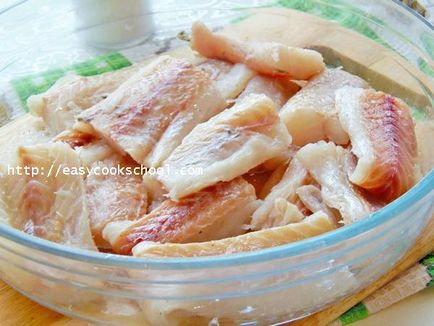 Hal tésztában a sörrel-lépésre recept fotók, egyszerű receptek (lépésről lépésre) Hal a tésztát sör-lépésre recept fotókkal, egyszerű receptek