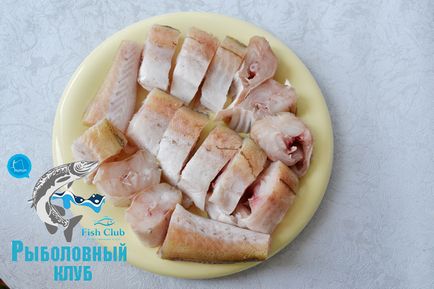 Риба запечена з кабачками в духовці