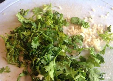 Салат з битих огірків - покроковий рецепт з фото на