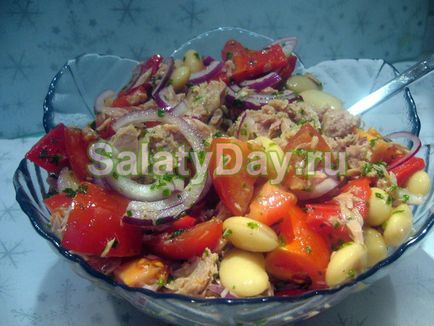 Salată cu fasole albă conservată - o rețetă de mâncare satisfăcătoare cu fotografii și videoclipuri