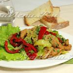 Salată cu carne de vită și ardei gras