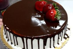 Csokoládé ganache torta