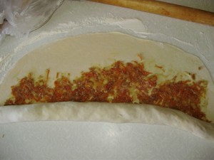 Strudel cu carne tocată și cartofi, cum ar fi ce