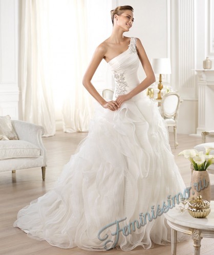 Суворе весільну сукню - фото, жіночий журнал