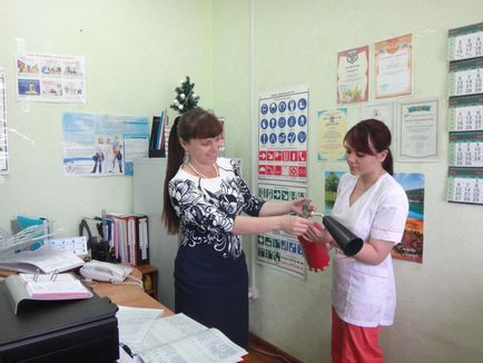 Elevii - cursanții sunt instruiți în domeniul protecției muncii, o instituție bugetară Khanty-Mansiysk