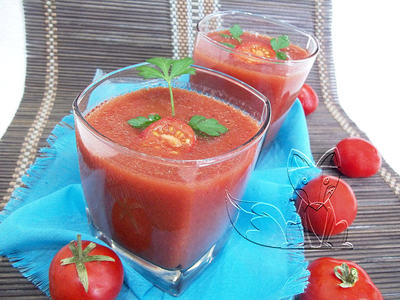 Суп гаспачо з помідорів - вегетаріанський обід