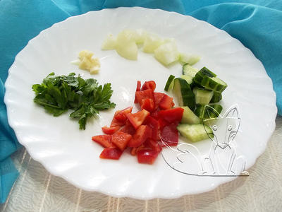 Supa gazpacho din tomate - prânz vegetarian
