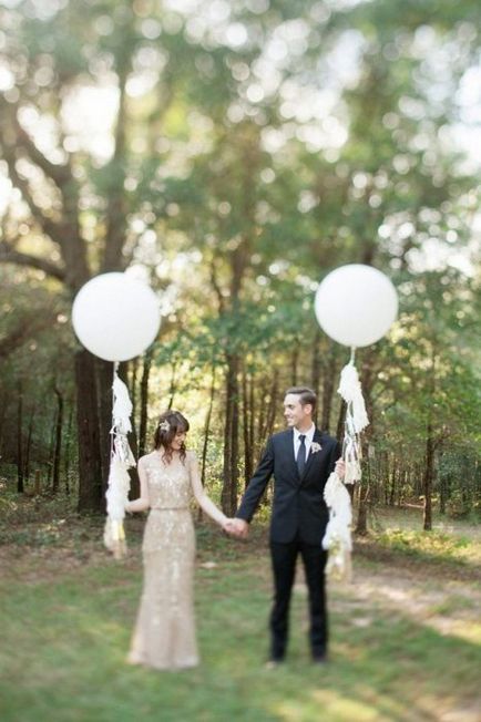Весільна фотосесія з повітряними кулями