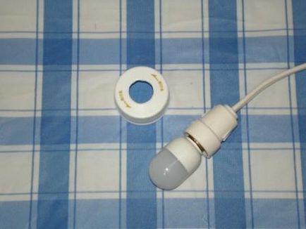 A kezüket (éjjeli kezével) saját kezét