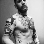 Tetoválás kötet Hardy fotó képeket, érték, érdekességek