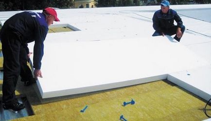 Izolarea acoperișului cu spumă plastică pot folosi acest material, lucrez singură